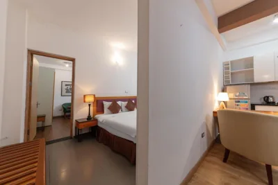 Golden Sunshine Villa Hotel and Travel – Photos 6