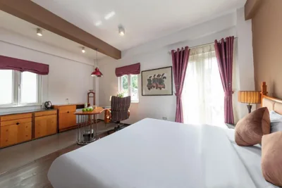 Golden Sunshine Villa Hotel and Travel – Photos 9